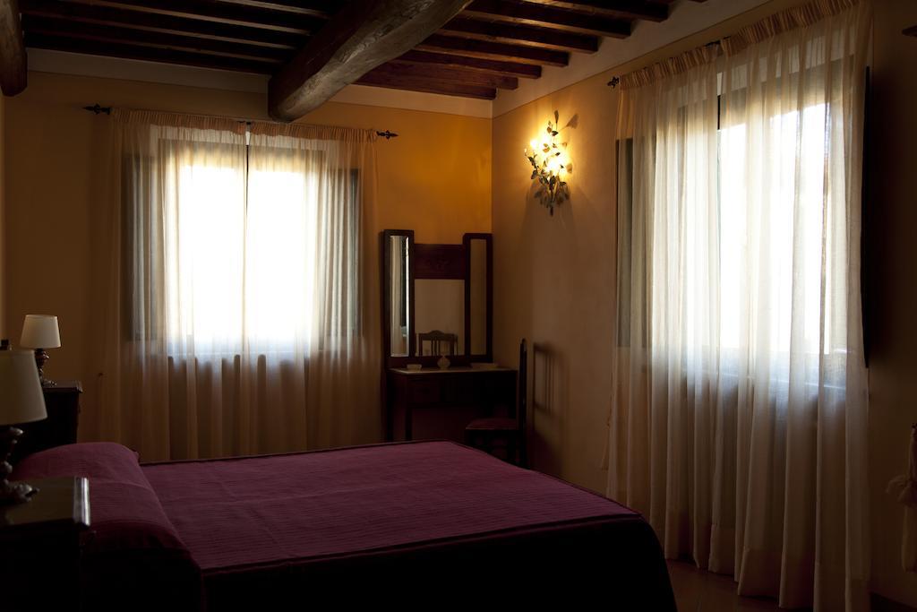 Agriturismo La Colombaia Cerreto Guidi Kamer foto
